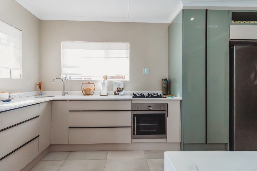 3 Bedroom Property for Sale in Heather Park Western Cape